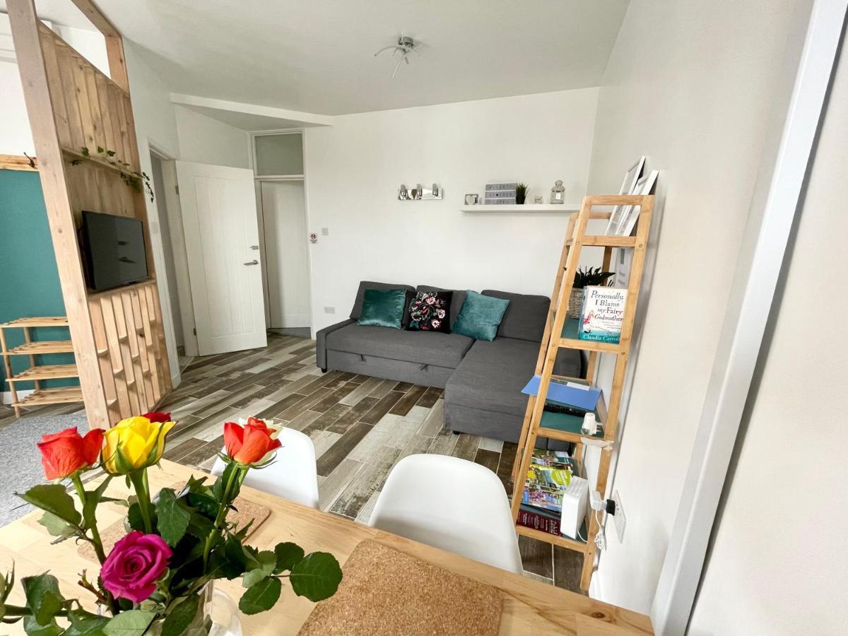 The Corner House - Modern Chesterfield Town Centre Apartments Exteriör bild
