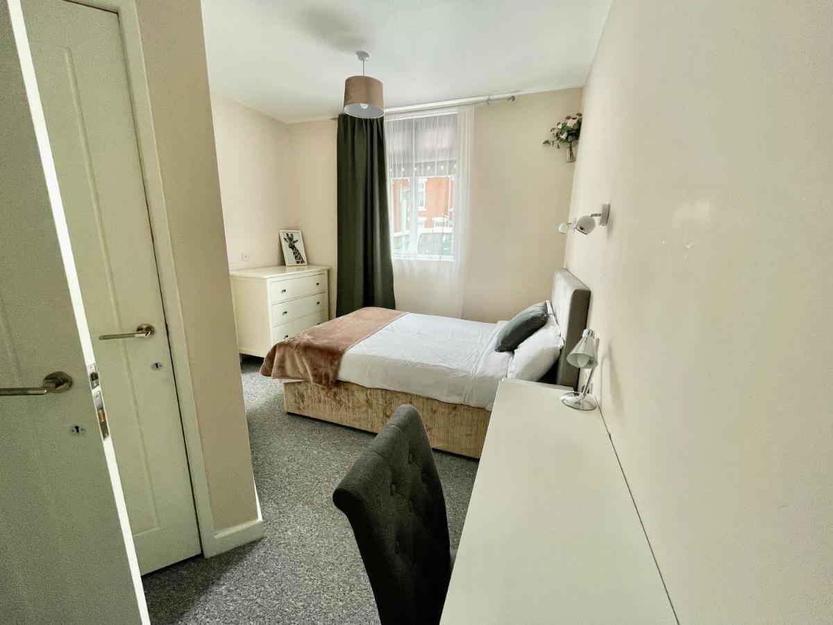 The Corner House - Modern Chesterfield Town Centre Apartments Exteriör bild