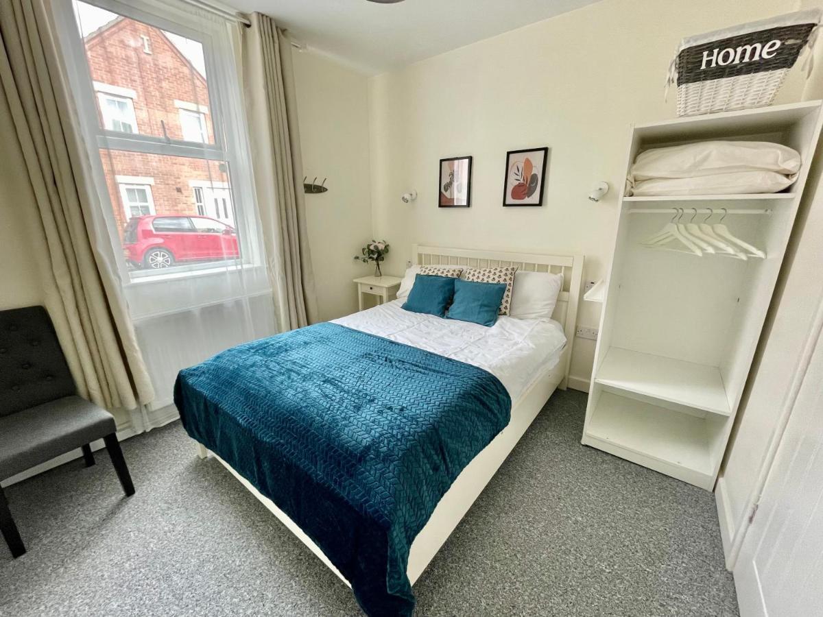 The Corner House - Modern Chesterfield Town Centre Apartments Exteriör bild