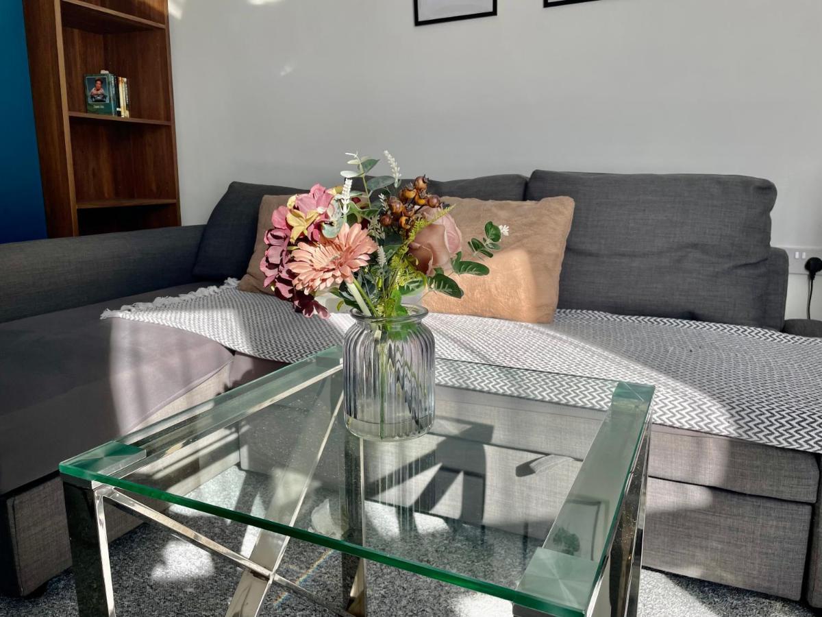 The Corner House - Modern Chesterfield Town Centre Apartments Exteriör bild